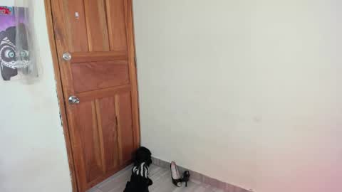 hesttia_ online show from 14, 12, 2025