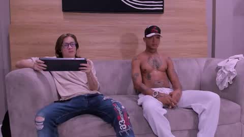 Snapshot of heteros_men chatting on 3, 2, 2026 heteros men online show from 3, 2, 2026