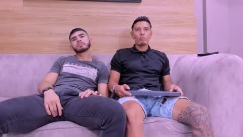 heteros men online show from 20, 5, 2026