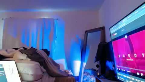 Snapshot of hevin69 chatting on 21, 12, 2025 hevin69 online show from 21, 12, 2025