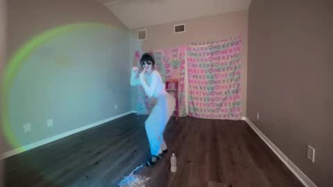 Snapshot of hexivu chatting on 2, 1, 2025 salem online show from 2, 1, 2025