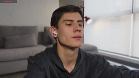 hey_cesard online show from 10, 3, 2026