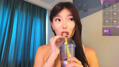Snapshot of hey_herbal chatting on 17, 6, 2026 Audrey online show from 17, 6, 2026