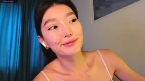 Snapshot of hey_herbal chatting on 9, 7, 2026 Audrey online show from 9, 7, 2026