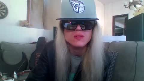 Snapshot of hey_mikky chatting on 21, 9, 2025 hey_mikky online show from 21, 9, 2025