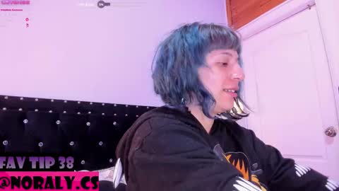 Snapshot of hey_noraly chatting on 20, 3, 2026 Noraly online show from 20, 3, 2026