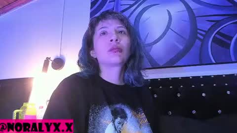 Snapshot of hey_noraly chatting on 6, 7, 2026 Noraly online show from 6, 7, 2026
