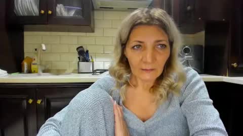 Snapshot of heyheygrey chatting on 28, 12, 2024 Heyheygrey online show from 28, 12, 2024