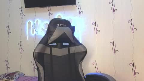 Heyy baddie online show from 19, 5, 2026