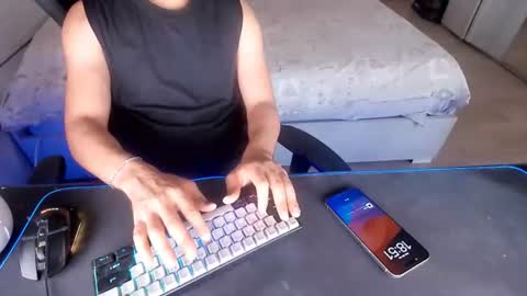 Hfucker online show from 29, 6, 2026