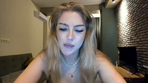 Snapshot of hi_lina chatting on 20, 6, 2026 Hi lina online show from 20, 6, 2026