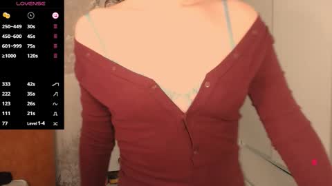 Snapshot of hiaru_cutie chatting on 27, 10, 2025 Hiaru online show from 27, 10, 2025