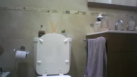 Snapshot of hibridmen chatting on 8, 9, 2025 hibridmen online show from 8, 9, 2025