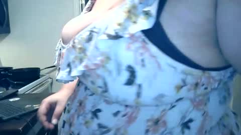 Snapshot of highnesscali37 chatting on 10, 9, 2025 Highnesscali37 online show from 10, 9, 2025