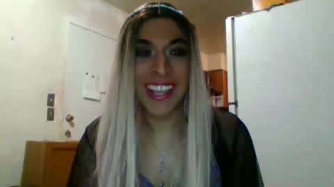 Snapshot of hihheelstranny chatting on 2, 3, 2025 hihheelstranny online show from 2, 3, 2025