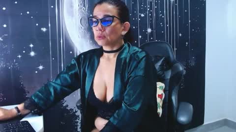 hikaryfire online show from 13, 5, 2026