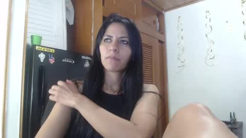 hilaril18 online show from 5, 12, 2024