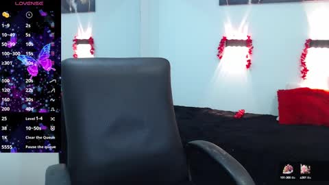 Snapshot of hilaryclowerx chatting on 15, 2, 2025 H I L A R Y online show from 15, 2, 2025