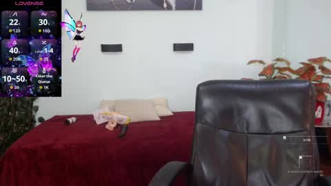 Snapshot of hilaryclowerx chatting on 24, 9, 2025 H I L A R Y online show from 24, 9, 2025