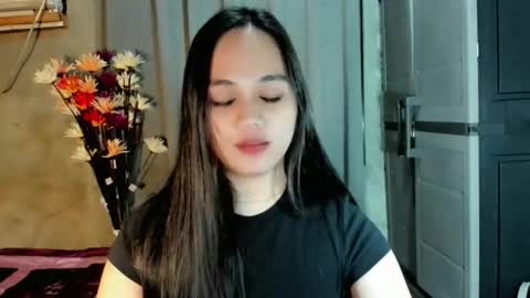 Snapshot of hilarymolly chatting on 28, 3, 2026 hilarymolly online show from 28, 3, 2026