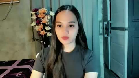 Snapshot of hilarymolly chatting on 9, 5, 2026 hilarymolly online show from 9, 5, 2026