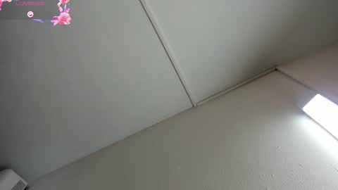 Hilary Thomsom online show from 3, 3, 2026