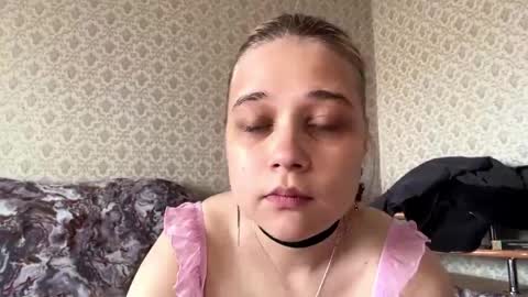 Snapshot of hildeconery chatting on 3, 6, 2026 Julia online show from 3, 6, 2026