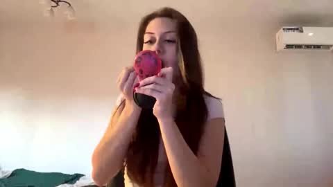 Snapshot of hildredmabray chatting on 20, 10, 2025 Hi Im Elizabeth online show from 20, 10, 2025