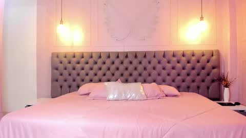 Snapshot of hillary_bigbutt chatting on 9, 3, 2026 Hillary online show from 9, 3, 2026