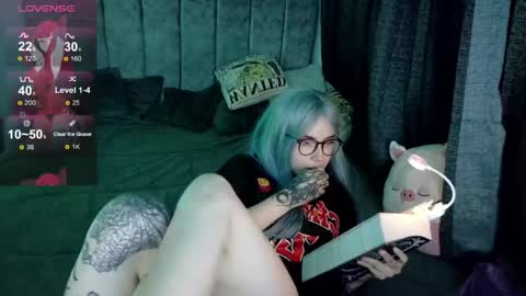 Inori Independent model online show from 10, 5, 2026