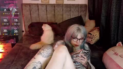 Inori Independent model online show from 12, 5, 2026