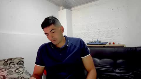 Snapshot of himoreno97 chatting on 8, 12, 2024 Hi moreno online show from 8, 12, 2024