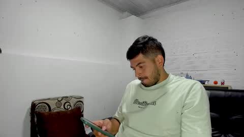 Snapshot of himoreno97 chatting on 1, 2, 2025 Hi moreno online show from 1, 2, 2025