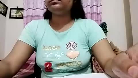 himuhimu22 online show from 11, 5, 2026