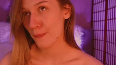 Hina online show from 5, 1, 2025