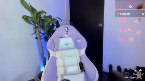 hinata online show from 20, 1, 2025