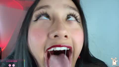 Snapshot of hinata_21_ chatting on 4, 5, 2026 hinata online show from 4, 5, 2026