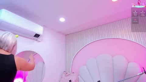 Snapshot of hinata_dolly chatting on 30, 10, 2025 hinata_dolly online show from 30, 10, 2025