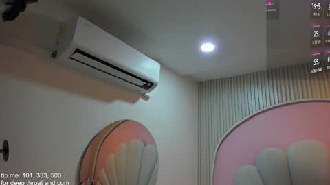 Snapshot of hinata_dolly chatting on 21, 11, 2025 hinata_dolly online show from 21, 11, 2025