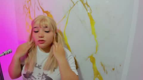 hinata_dolly online show from 7, 5, 2026