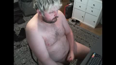 Snapshot of hipguy91 chatting on 7, 7, 2026 hipguy91 online show from 7, 7, 2026