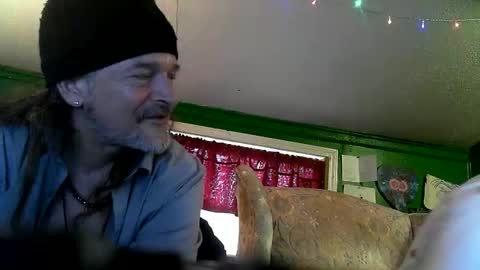 hippiedad333 online show from 8, 5, 2026