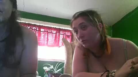 hippiedad333 online show from 9, 5, 2026
