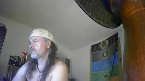 hippiedad333 online show from 19, 5, 2026