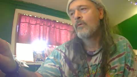 hippiedad333 online show from 28, 5, 2026