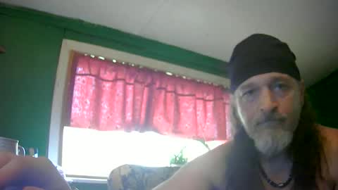 Snapshot of hippiedad333 chatting on 30, 6, 2026 hippiedad333 online show from 30, 6, 2026