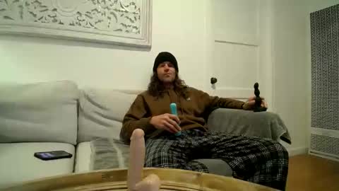 Snapshot of hippiezen chatting on 2, 4, 2026 Hippie Jijm online show from 2, 4, 2026