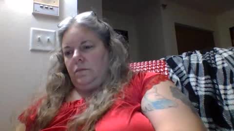 Snapshot of hippysnewhere chatting on 8, 6, 2026 hippysnewhere online show from 8, 6, 2026