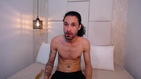 Snapshot of hisoka_0 chatting on 27, 9, 2025 Hisoka online show from 27, 9, 2025