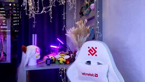 Ella online show from 13, 5, 2026